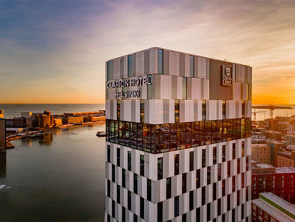 Luxurious hotel with stunning views!